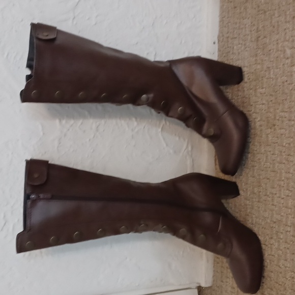 Bundle  2 pairs of Boots 👢 👢 - Picture 3 of 15